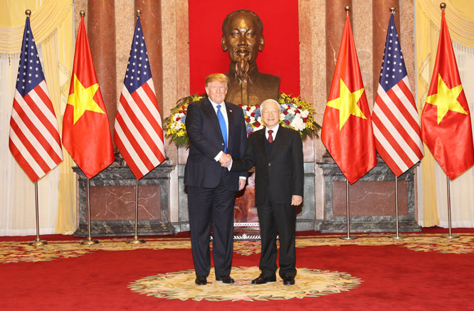 Tổng Bí thư, Chủ tịch nước Nguyễn Phú Trọng tiếp Tổng thống Hoa Kỳ Donald Trump tại Hà Nội vào ngày 27-2-2019.