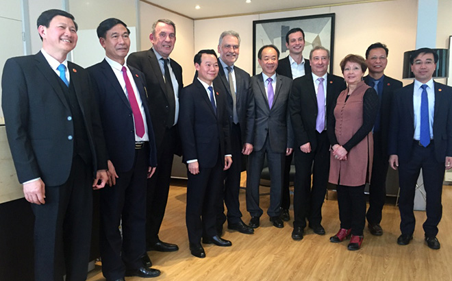 Do Duc Duy - Vice Secretary of the Yen Bai provincial Party Committee and Chairman of the provincial People’s Committee – on a working visit to Val de Marne province in France.
