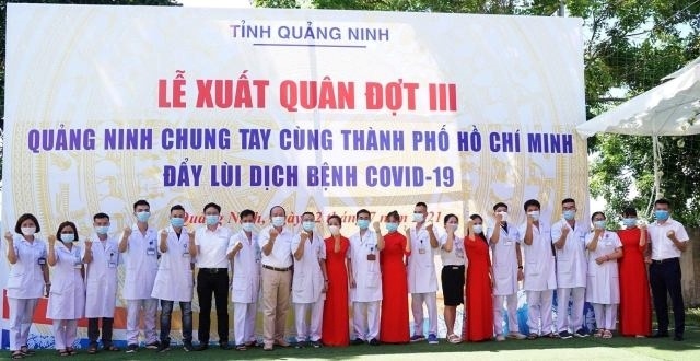 70 cán bộ, nhân viên y tế tỉnh Quảng Ninh trong lễ xuất quân hỗ trợ TP Hồ Chí Minh phòng chống dịch Covid-19