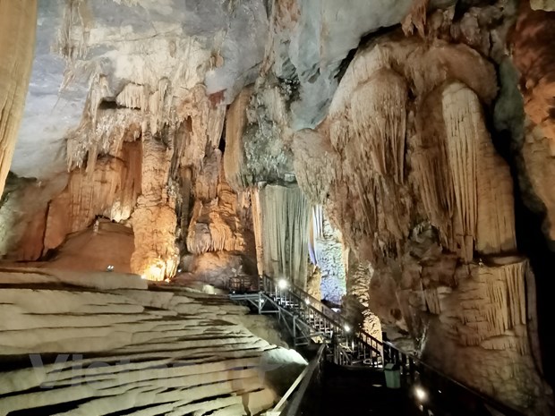 Thạch nhũ trong Động Thiên Đường, nằm trong hệ thống hang động của Vườn Quốc gia Phong Nha-Kẻ Bàng.