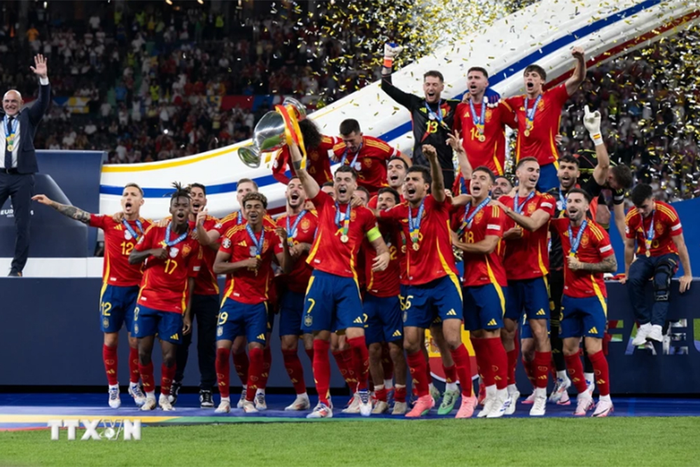 Tại EURO 2024, Tây Ban Nha toàn thắng cả 7 trận ở giải đấu, đánh bại hàng loạt đối thủ tên tuổi để đăng quang ngôi vô địch.