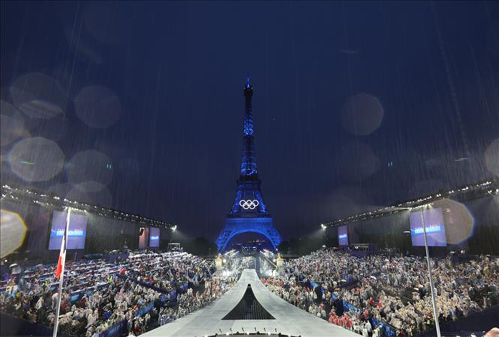 Lễ Khai mạc Olympic Paris 2024 diễn ra trên sông Seine đoạn chảy qua trung tâm thủ đô Paris của Pháp tối 26/7/2024.