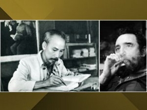 Chủ tịch Hồ Chí Minh (trái) và Lãnh tụ cách mạng Cuba Fidel castro.