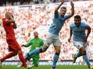 Liverpool phải trả giá cho những sai lầm ở hàng thủ.