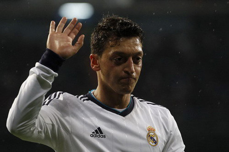 Real Madrid sẽ bán Ozil?

