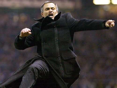 HLV Mourinho, người luôn có những đòn 