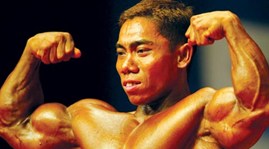 Lực sỹ Phạm Văn Mách