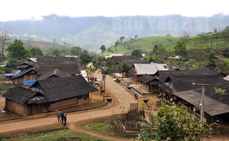 Khu tái định cư thôn Bu Cao, xã Suối Bu, huyện Văn Chấn là nơi ở ổn định của gần 100 hộ dân.