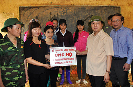 Tính đến 14 giờ ngày 19/8 đã có 222 tập thể, cá nhân tham gia ủng hộ huyện Mù Cang Chải.