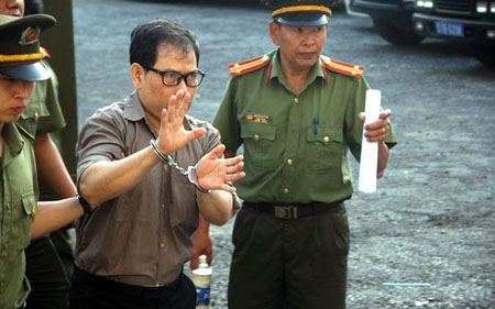 Nguyen James Han lãnh 14 năm tù.
