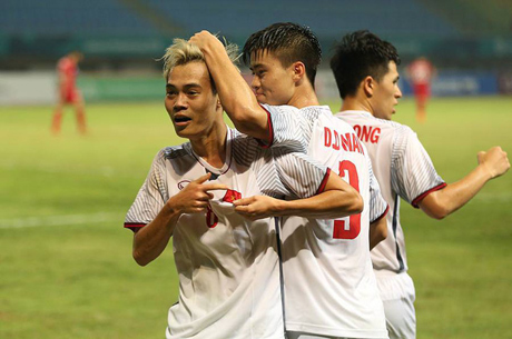 Văn Toàn ghi bàn thắng duy nhất cho Olympic Việt Nam giành quyền vào Bán kết Asiad 2018.
