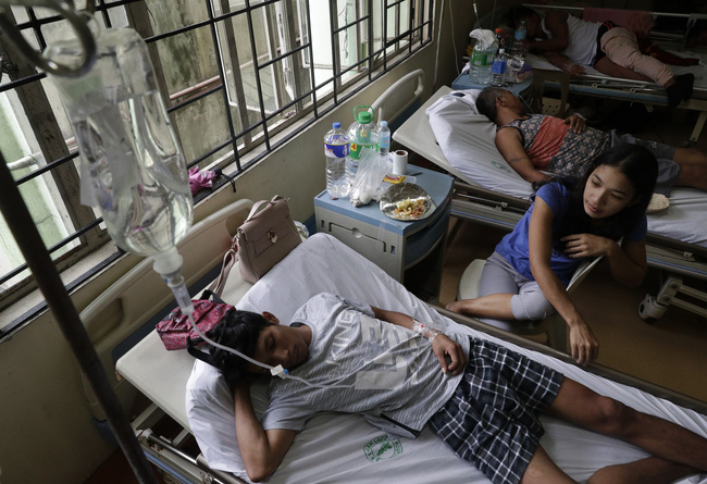 Bệnh nhân điều trị sốt xuất huyết tại Philippines.