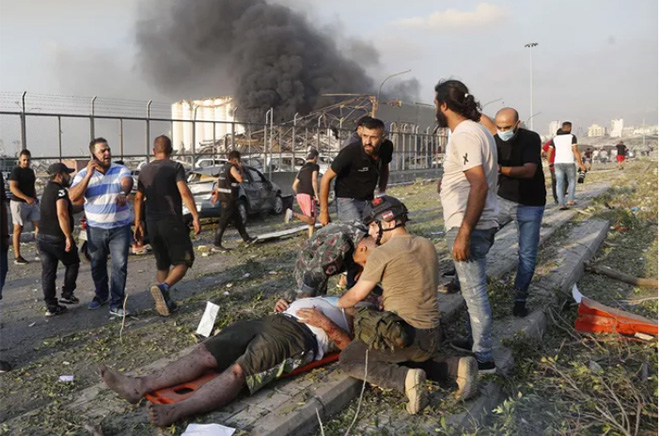 Vụ nổ làm rung chuyển thủ đô Beirut của Liban.