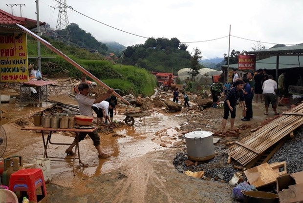 Mưa lũ gây sạt lở một số tyến đường tại Sa Pa, tỉnh Lào Cai.