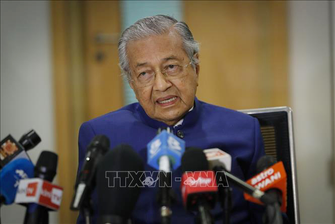 Cựu Thủ tướng Malaysia Mahathir Mohamad phát biểu tại cuộc họp báo ở Kuala Lumpur ngày 7-8-2020.