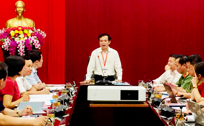 Cục trưởng Cục Quản lý chất lượng Mai Văn Trinh phát biểu tại buổi làm việc với Hội đồng thi tốt nghiệp THPT tỉnh Yên Bái