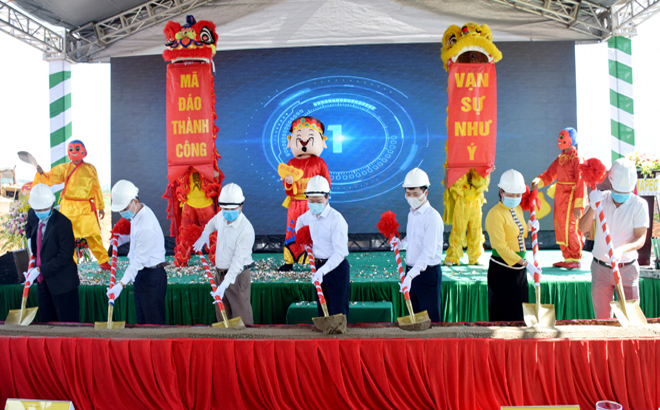 The groundbreaking ceremony of the Apec Golden Valley Muong Lo Tourism-Trade Urban Complex project on August 16, 2020