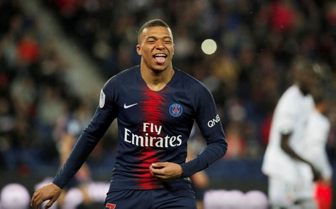 PSG không để Mbappe ra đi nhằm chinh phục vinh quang tại Champions League 2021-2022.