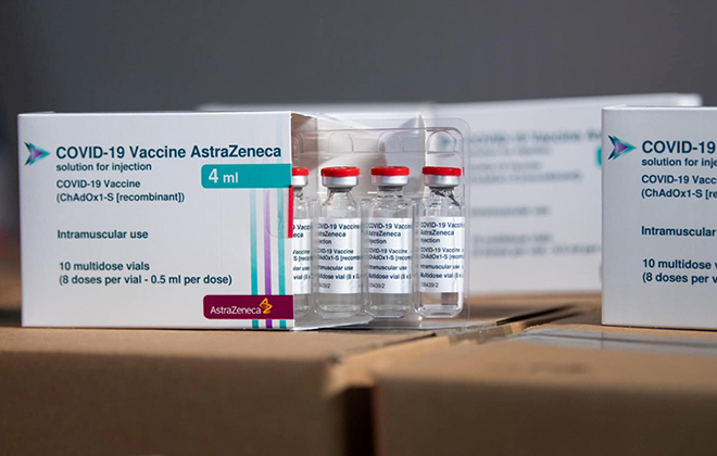 Thêm 1,2 triệu liều vaccine COVID-19 AstraZeneca về Việt Nam.