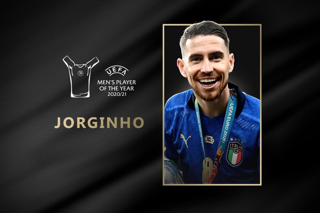 Jorginho nhận giải Cầu thủ xuất sắc nhất châu Âu 2021.