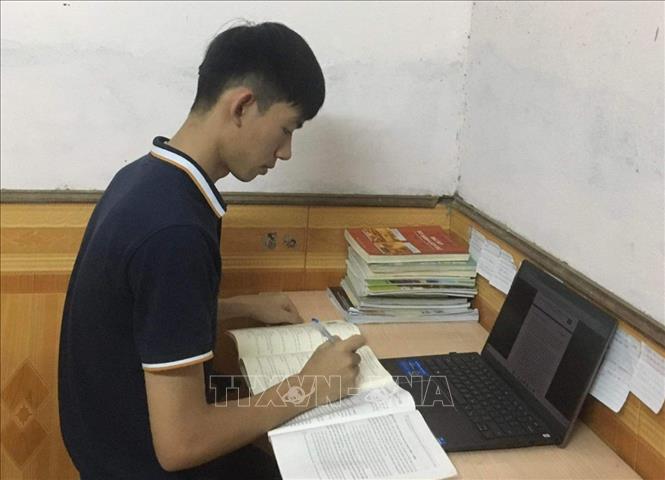 Em Trương Tuấn Anh - thủ khoa khối C của tỉnh Thái Bình.