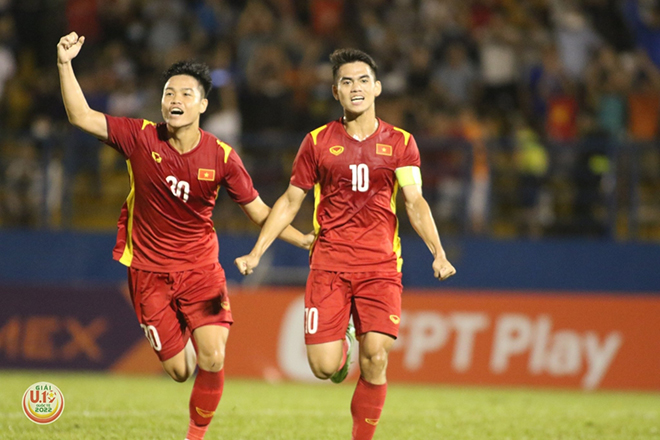 Đội trưởng Khuất Văn Khang bội thu giải thưởng cá nhân sau chức vô địch giải U19 Quốc tế 2022 của U19 Việt Nam.