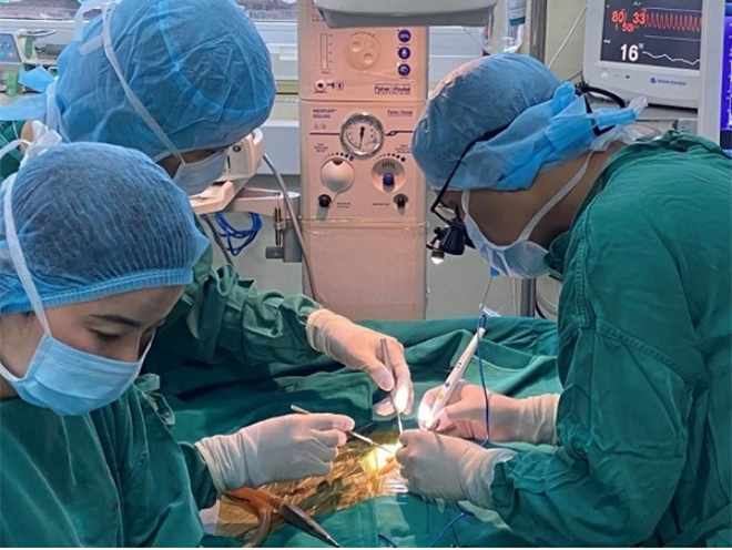 Một ca phẫu thuật tim tại Bệnh viện Tim Hà Nội.