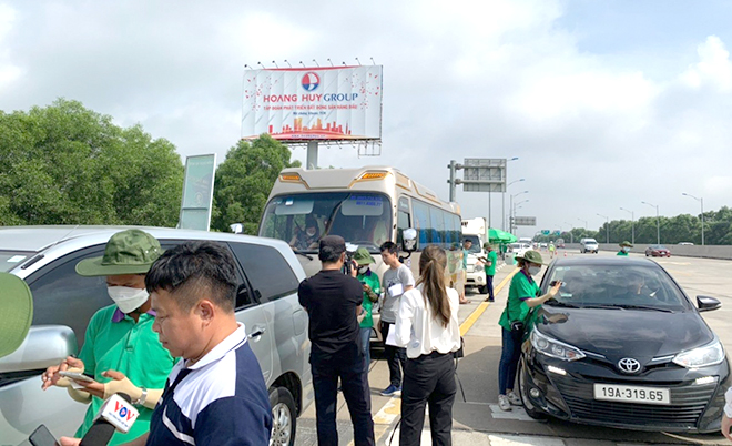 Tổng cục Đường bộ Việt Nam cho hay, đến thời điểm này chưa có kết quả báo cáo kết quả khắc phục những bất cập trong quá trình triển khai dịch vụ ETC.