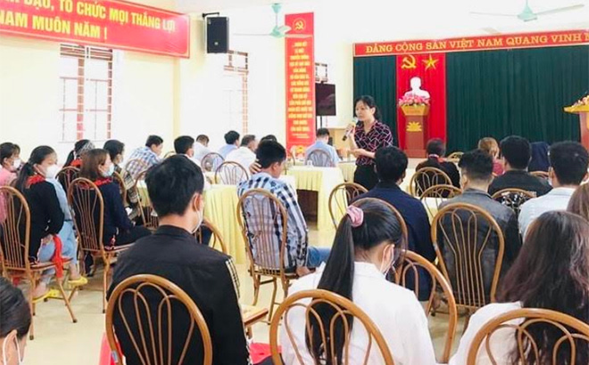Huyện Văn Chấn tổ chức tuyên truyền, phổ biến, giáo dục pháp luật tại xã Nậm Lành.