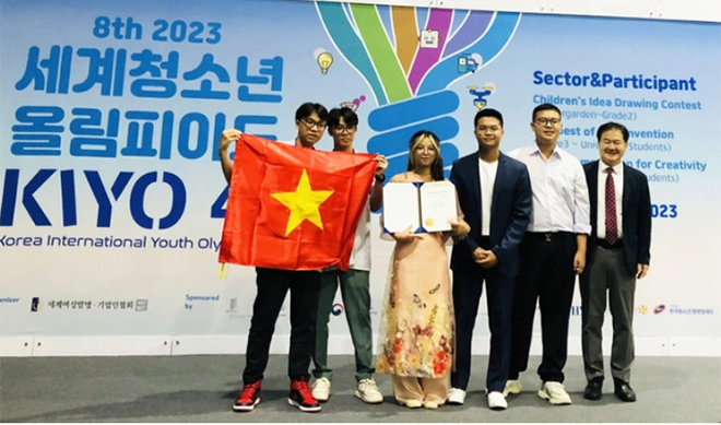 Nhóm học sinh Trường THPT Hòn Gai, tỉnh Quảng Ninh xuất sắc giành huy chương vàng và giải đặc biệt tại cuộc thi Olympic khoa học quốc tế Hàn Quốc 2023