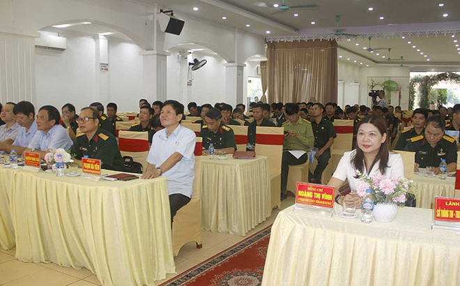 Các đại biểu và học viên dự Hội nghị tập huấn.