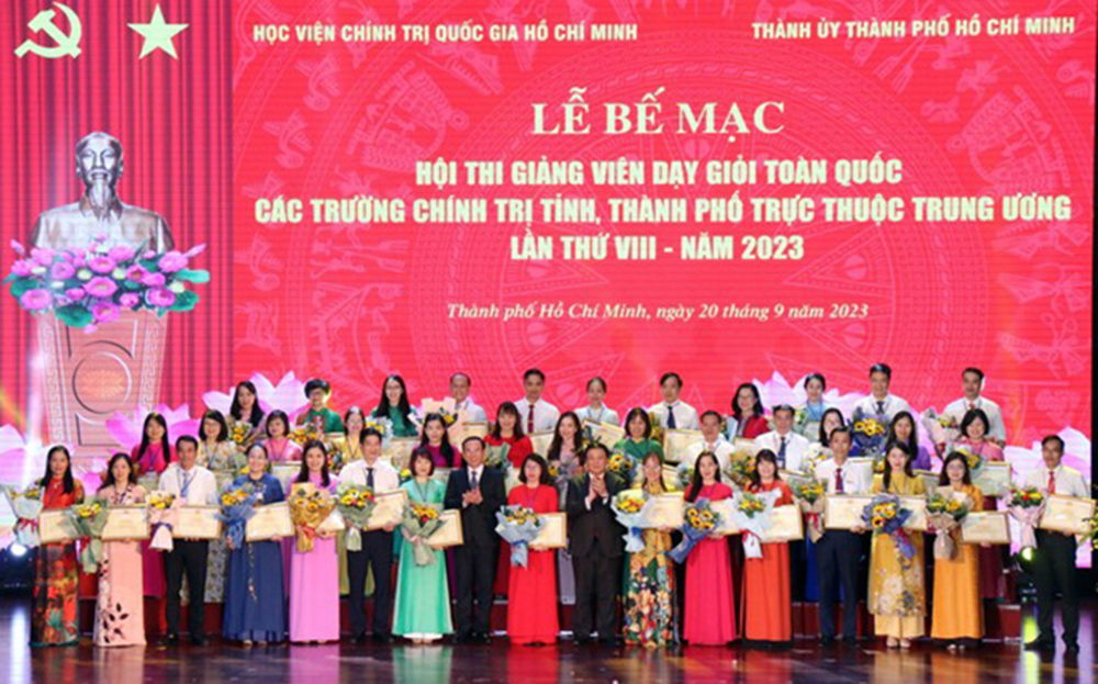 Thạc sĩ Nguyễn Thị Mai - Khoa Nhà nước và Pháp luật, Trường Chính trị tỉnh tham gia Cuộc thi giảng viên giỏi cấp quốc gia năm 2023 tại TP Hồ Chí Minh.