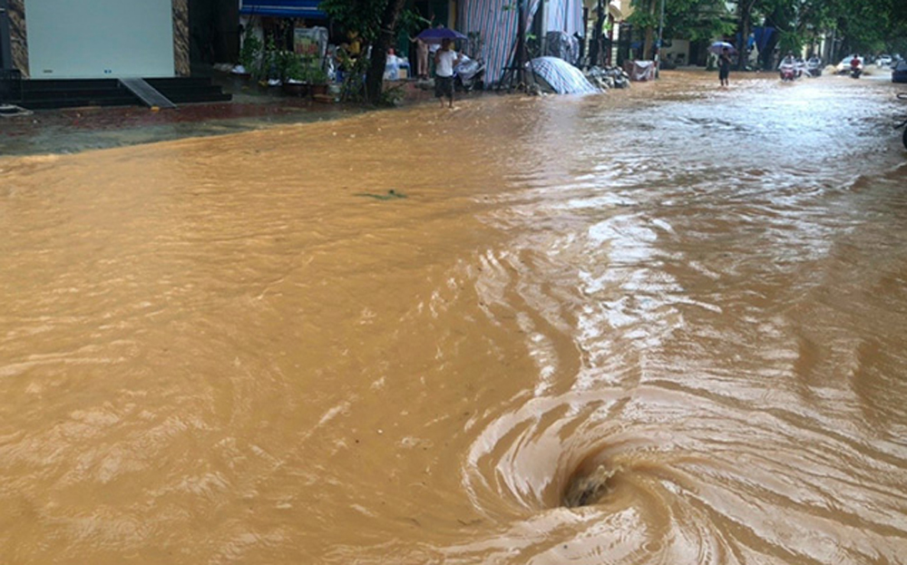 Yên Bái yêu cầu sẵn sàng phương án tiêu nước chống úng bảo vệ sản xuất, khu công nghiệp, khu đô thị, khu tập trung dân cư.