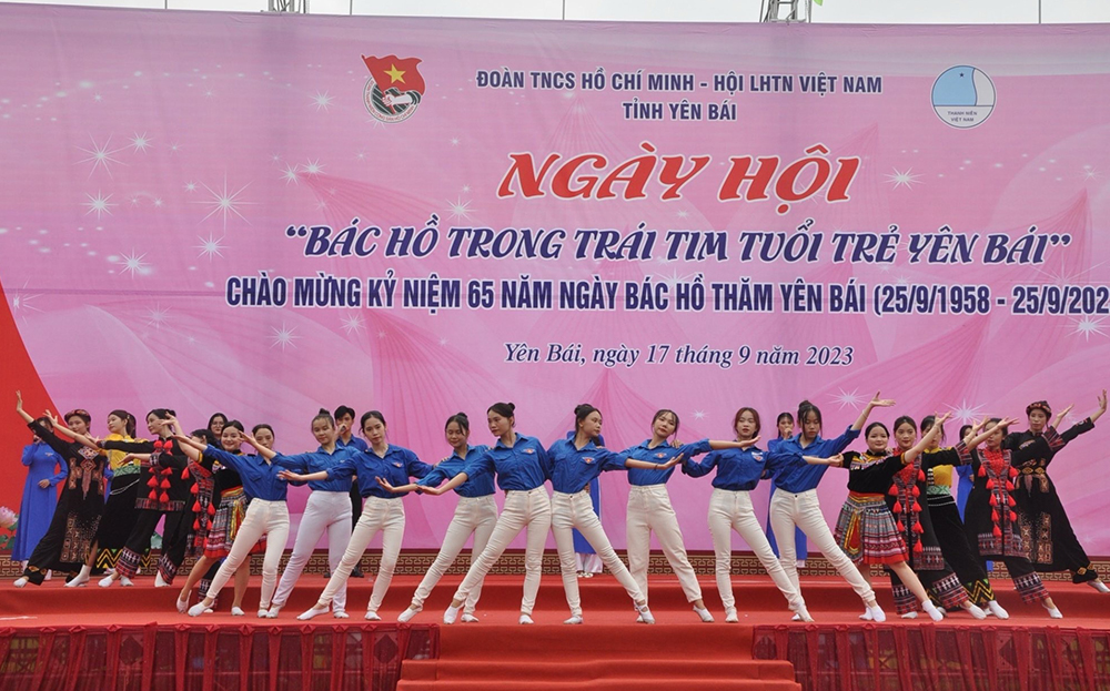 Ngày hội “Bác Hồ trong trái tim tuổi trẻ Yên Bái” do Tỉnh đoàn, Hội LHTN tỉnh tổ chức là hoạt động thiết thực giáo dục truyền thống, lý tưởng, bồi đắp và phát huy lòng tự hào, yêu nước cho thanh niên.