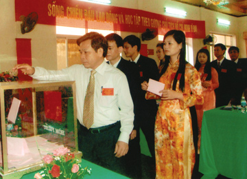 Đại hội Đảng bộ Cục thuế khóa VIII,
nhiệm kỳ 2010 - 2015. (Ảnh: Linh Nhung)