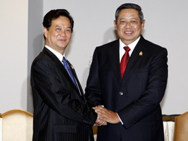 Tổng thống Indonesia, Susilo Bambang Yudhoyono tiếp Thủ tướng Nguyễn Tấn Dũng, ở Jakarta, tháng 5/2011.