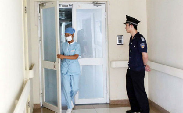 Phòng bệnh nơi nữ bệnh nhân nhiễm virus cúm H7N9 mới điều trị tại bệnh viện Triều Dương ở Bắc Kinh ngày 21/7. (Ảnh: THX)