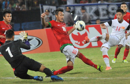 U19 Việt Nam đã bị trọng tài thổi ép - Ảnh: Gia Hưng
