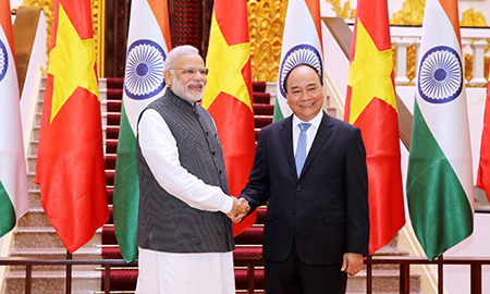 Thủ tướng Ấn Độ khẳng định Việt Nam là một trụ cột quan trọng trong chính sách hướng Đông của Ấn Độ
