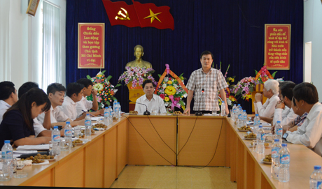 Đồng chí Nguyễn Chiến Thắng - Phó Chủ tịch UBND tỉnh phát biểu tại buổi làm việc.
