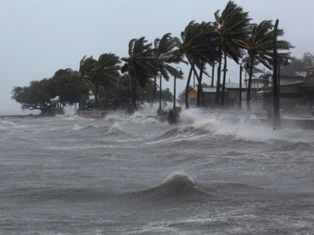 Bảo Irma quét qua khu vực Bắc Carribean.