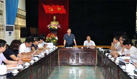 Đồng chí Nguyễn Minh Tuấn – Trưởng Ban Tuyên giáo Tỉnh ủy phát biểu tại buổi làm việc.