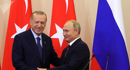 Tổng thống Nga Vladimir Putin (phải) và người đồng cấp Thổ Nhĩ Kỳ Erdogan.