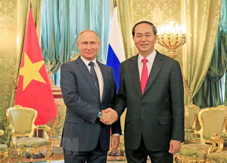 Chủ tịch nước Trần Đại Quang hội đàm với Tổng thống Liên bang Nga V. Putin, trong chuyến thăm Nga, tháng 6/2017.