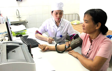 Việc cung ứng dịch vụ khám chữa bệnh cho người tham gia BHYT ngày càng được quan tâm.