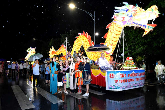 Sau 15 kỳ tổ chức, Lễ hội Thành Tuyên đã trở thành nét văn hóa đặc sắc,
thương hiệu của Tuyên Quang.