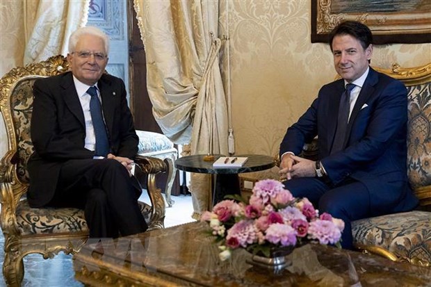 Thủ tướng Italy được chỉ định Giuseppe Conte (phải) hội kiến Tổng thống Sergio Mattarella tại Rome ngày 29/8/2019.