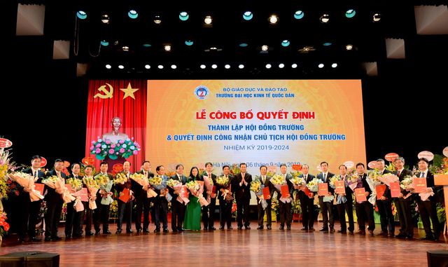 25 thành viên Hội đồng Trường, trường ĐH Kinh tế quốc dân nhiệm kỳ 2019 - 2024