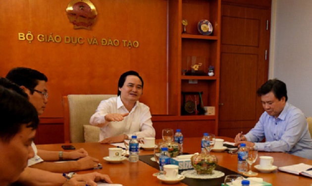Bộ trưởng Phùng Xuân Nhạ - Trưởng Ban chỉ đạo đã họp với lãnh đạo Ban chỉ đạo thi THPT quốc gia năm 2018.