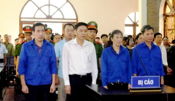 Gian lận, nâng điểm thi tại kỳ thi THPT Quốc gia năm 2018 tại Sơn La, Hòa Bình, Hà Giang gây xôn xao dư luận.